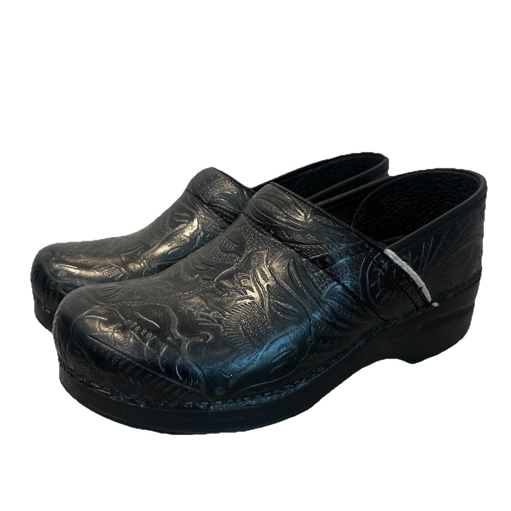 Dansko Womens Professional Black Tooled Leather Clogs Size 38 7.5-comfort